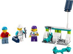 LEGO Electric Scooters & Charging Dock (40526-1)