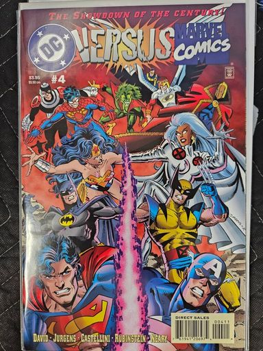 DC versus Marvel / Marvel versus DC #4